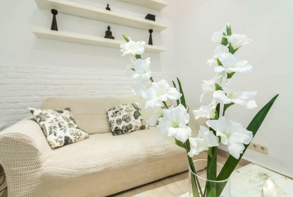Stylish Loft At Chueca'S Heart Apartment Madrid Exterior photo